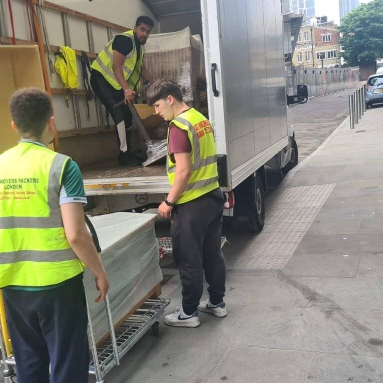 🌟 Stress-Free London Moves Start with Professional Packing & Unpacking Services