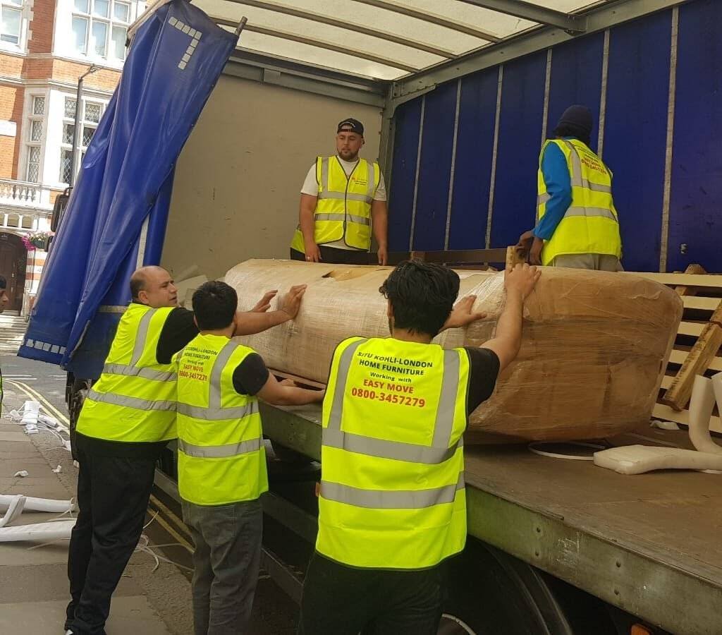 Where Aldwych Moves With Ease-And You Do Too