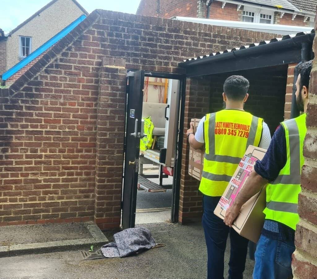 From the Third Floor to the Other Side of Town – Flat Removals Made Easy
