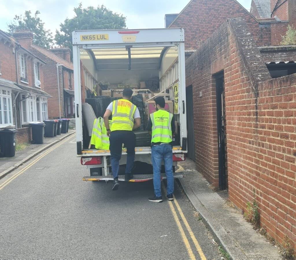Historic Streets, Modern Moves – Bespoke Services in WC2E