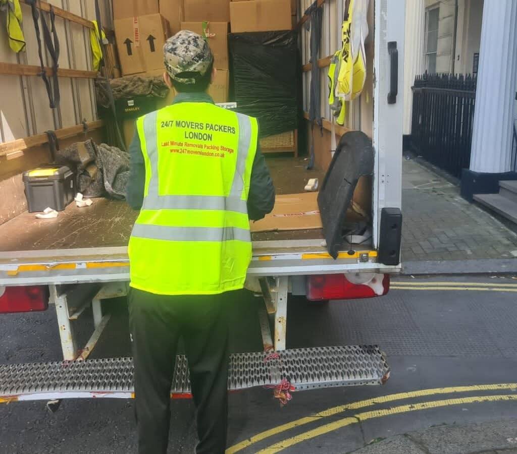 🏙️ Stress-Free London Moves: How a Man and Van Saves Time & Money