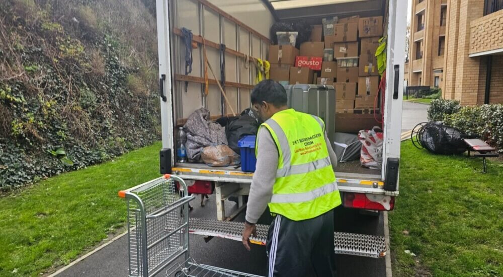 emergency moving services London