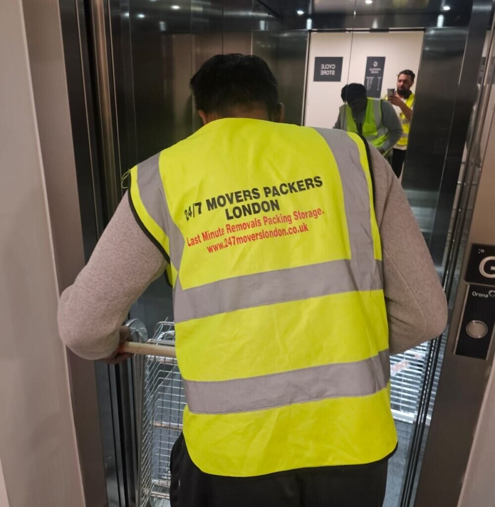 removals packing and storage London