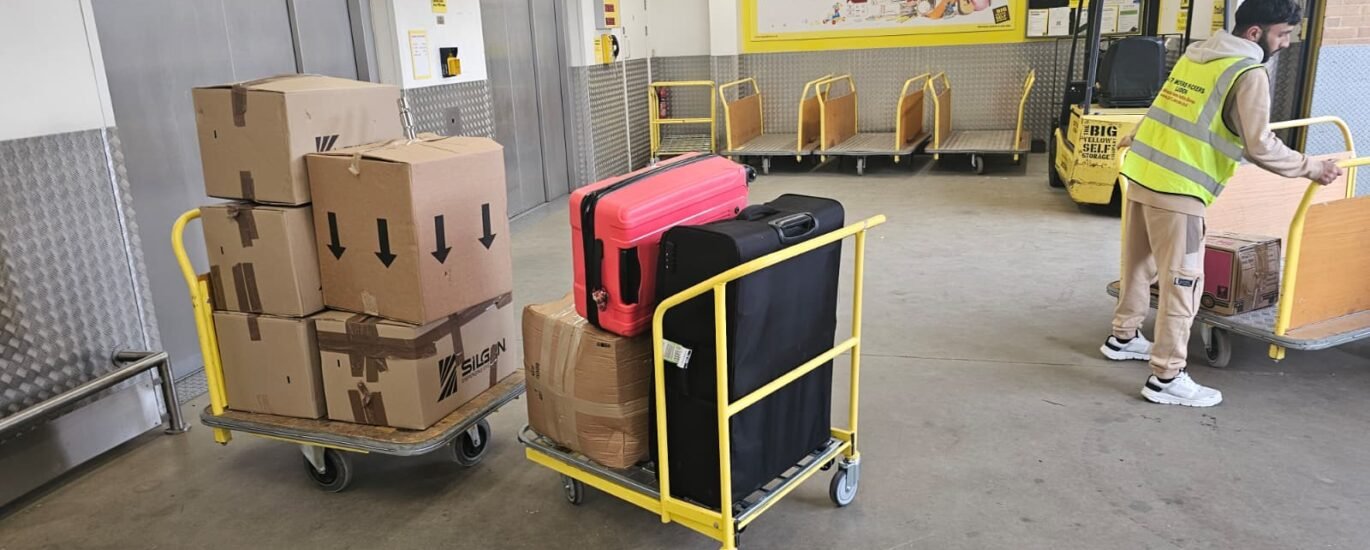 Worldwide Box Delivery from London