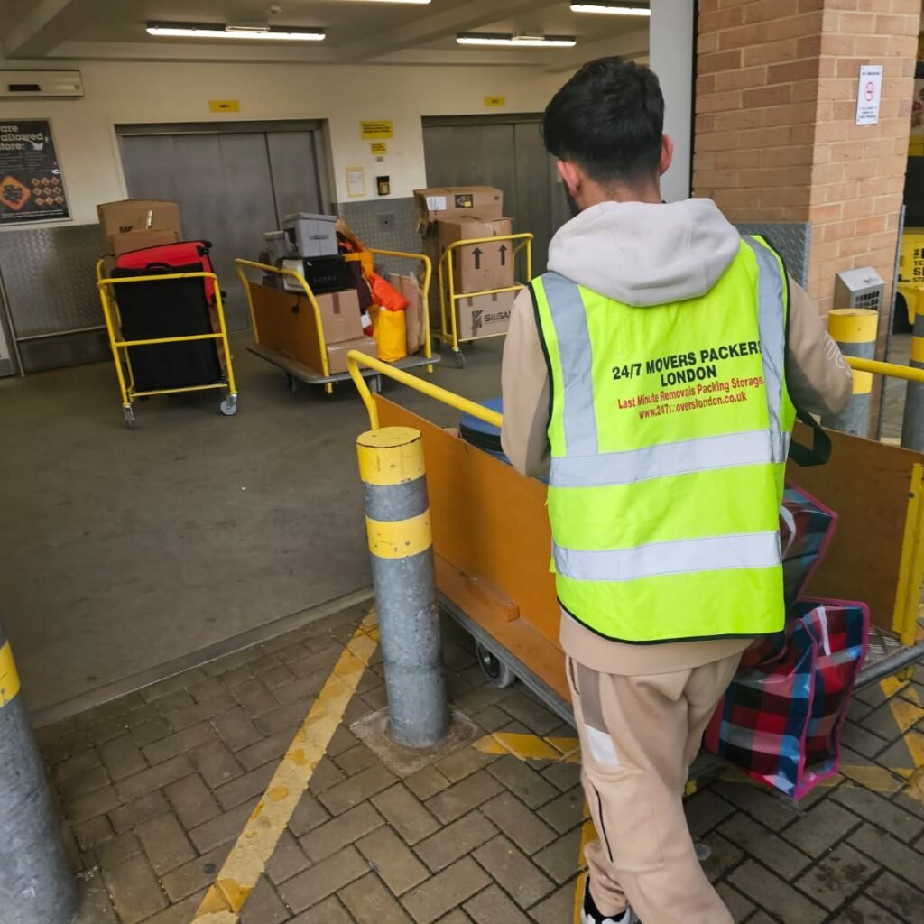 overseas moving services London